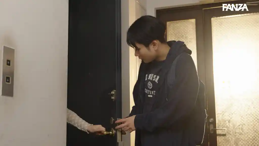 【royd00317:ボーイッシュで男友達みたいな女子は想像以上の大人下着とむっちむち巨乳ナイスボディ 逢沢みゆ】逢沢みゆのエロいシーン3[missav TKtube 無料エロ動画フル館]