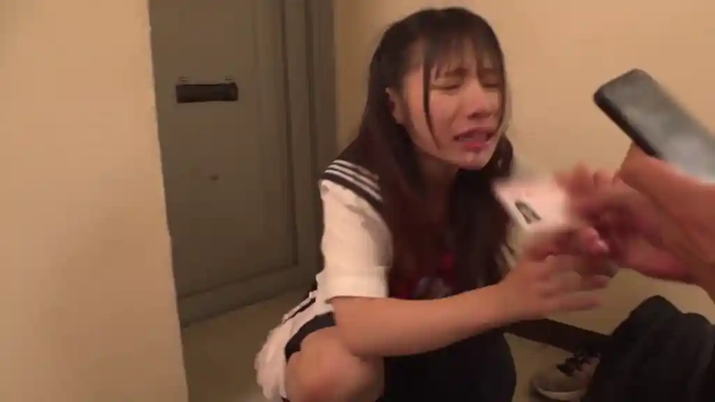【dvmm00362:親友同士のちっちゃな2人をレズらせレ●プ調教 口とパイパンオマ○コの4つの穴をチ○ポが行ったり来たりして本物竿姉妹にするどちらも145cm W無毛 ゆなちゃん・ひなこちゃん】松井日奈子 日向由奈のエロいシーン10[missav TKtube 無料エロ動画フル館]