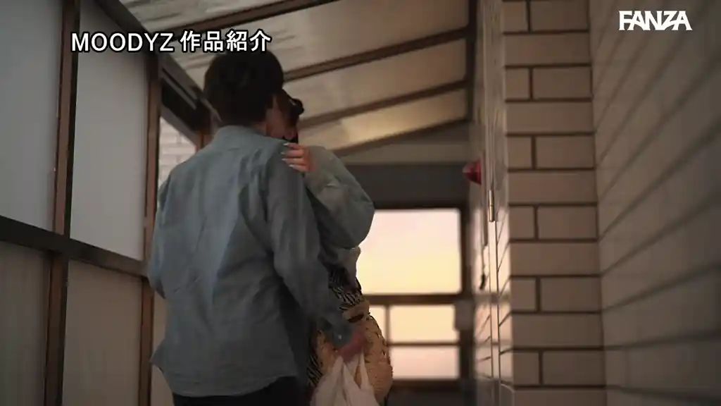 【midv00719:隣に引っ越してきたギャルを助けた日から…ボク（オタク）にベタ惚れ巨乳ギャルと毎日10発 妊娠OK中出しヤリ放題！ 葵いぶき】葵いぶきのエロいシーン26[missav TKtube 無料エロ動画フル館]